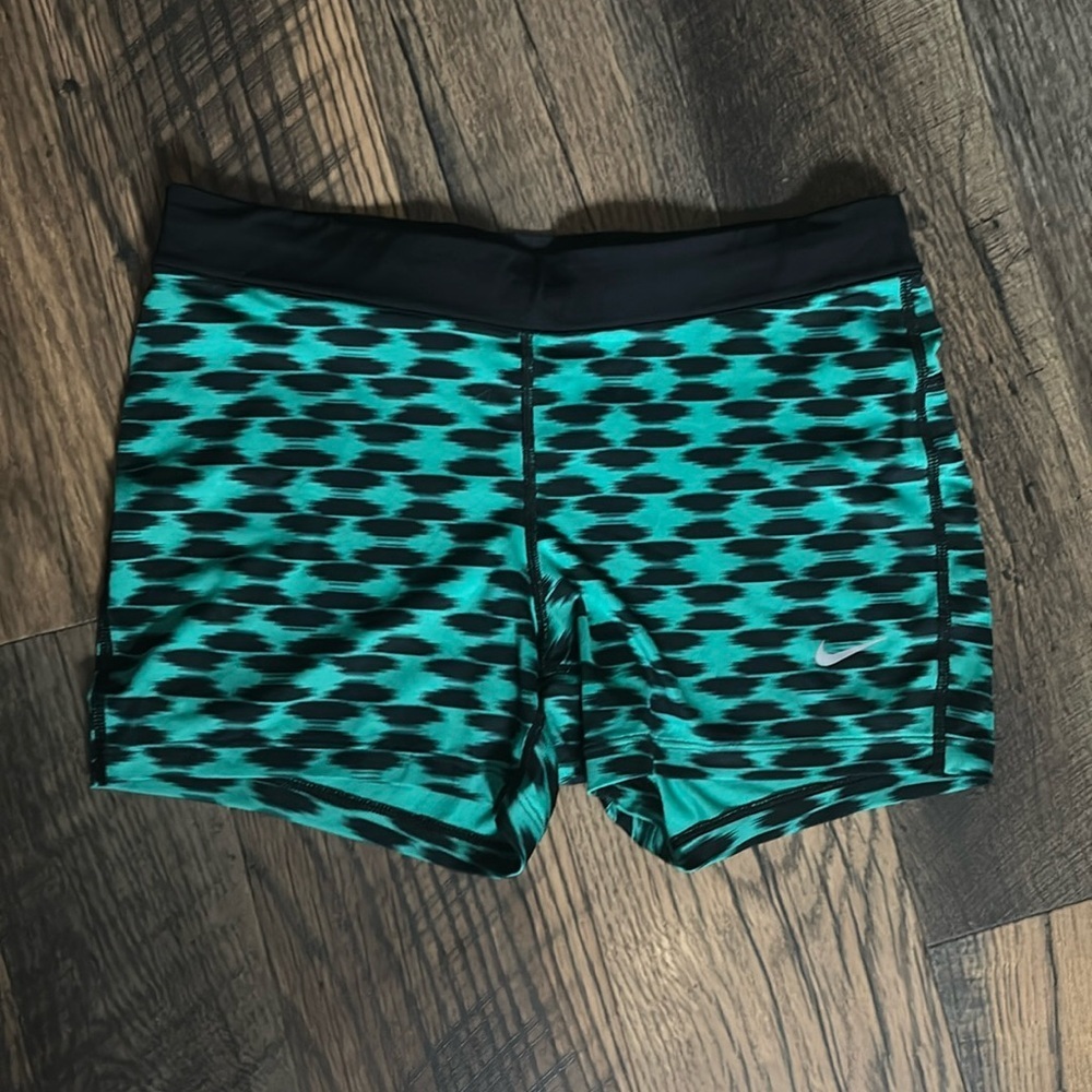 Nike Women’s Relay Dri Fit Fold over Running Shorts Green Black Printed Sz Med